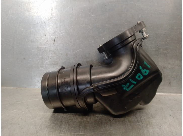 Recambio de tubo para seat leon (5f1) 1.4 tsi referencia OEM IAM 04E129656C 04E129656C