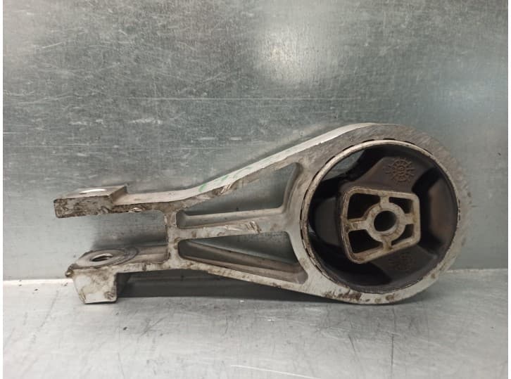 Recambio de soporte motor trasero para opel karl (c16) 1.0 referencia OEM IAM 45620226 2