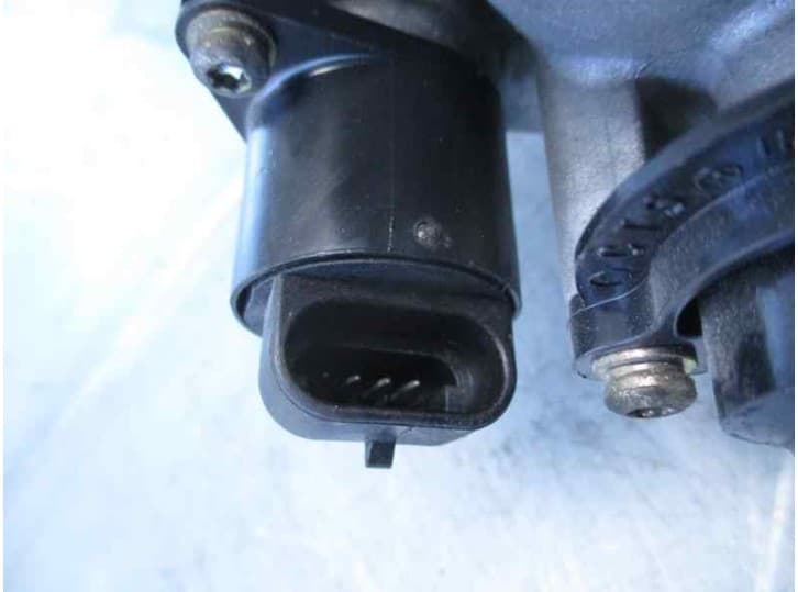 Recambio de caja mariposa para daewoo aranos 2.0 referencia OEM IAM 233145 6