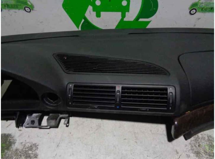 Recambio de salpicadero para bmw 7 (e38) 725 tds referencia OEM IAM  NEGRO 4