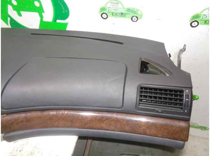 Recambio de salpicadero para bmw 7 (e38) 725 tds referencia OEM IAM  NEGRO 5