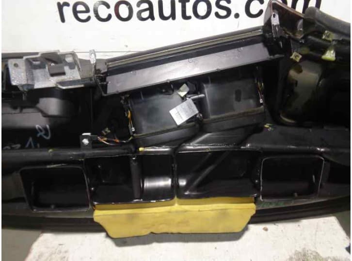 Recambio de salpicadero para bmw 7 (e38) 725 tds referencia OEM IAM  NEGRO 10