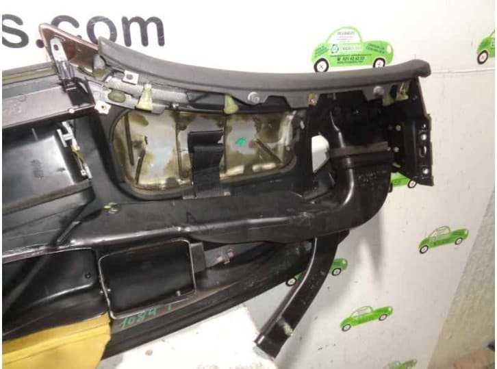 Recambio de salpicadero para bmw 7 (e38) 725 tds referencia OEM IAM  NEGRO 11