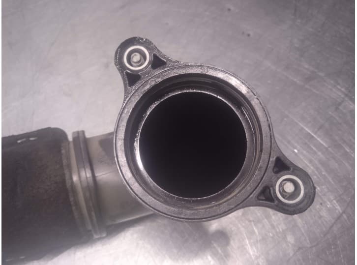 Recambio de tubo para skoda superb iii (3v3) 2.0 tdi referencia OEM IAM 04L131111M 301260 4