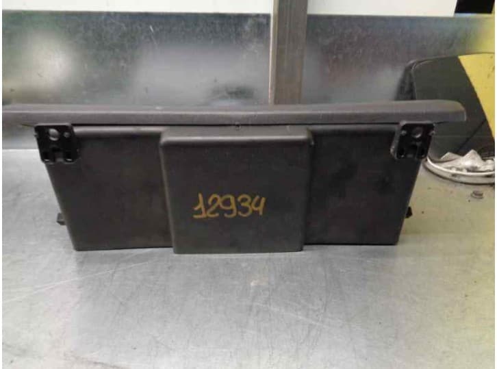 Recambio de guantera para subaru legacy ii (bd) 2.5 i 4wd (bd9) referencia OEM IAM 2