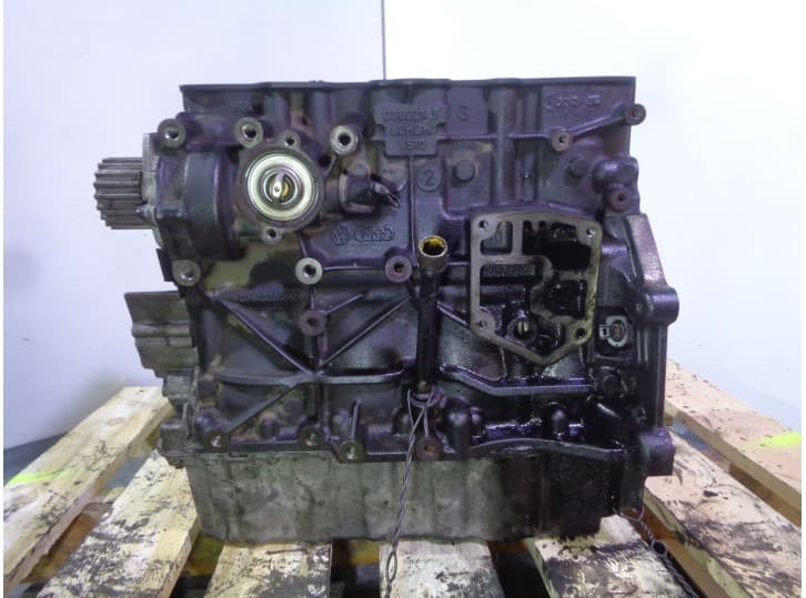 Recambio de bloque para seat altea (5p1) 1.9 tdi referencia OEM IAM BJB 130306 038021AT 2