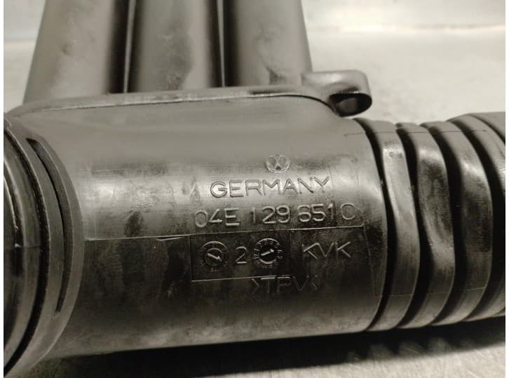 Recambio de tubo para seat leon st (5f8) 1.4 tgi referencia OEM IAM 04E129651C 4