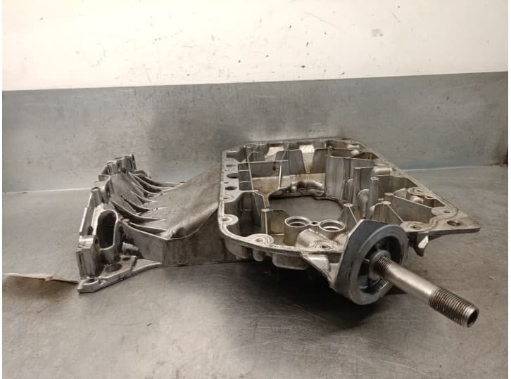 Recambio de carter para audi a6 c5 (4b2, 4b4) 2.4 referencia OEM IAM 078103604 078103603AM 2
