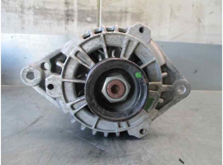 Recambio de alternador para daewoo tacuma (u100) 1.8 referencia OEM IAM