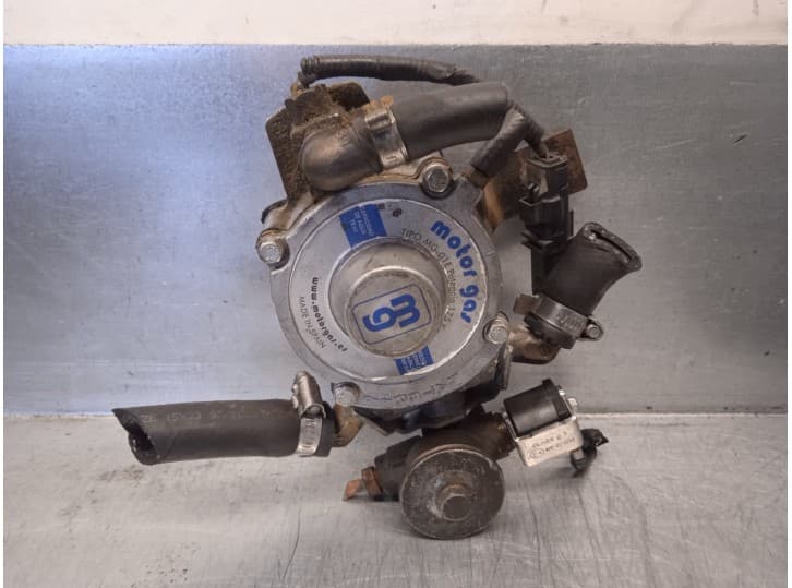 Recambio de bomba combustible para audi a6 c6 (4f2) 2.4 referencia OEM IAM 06E115105G