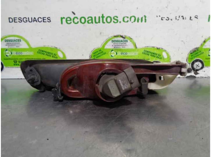 Recambio de faro antiniebla izquierdo para bmw 3 (e46) 316 i referencia OEM IAM 2