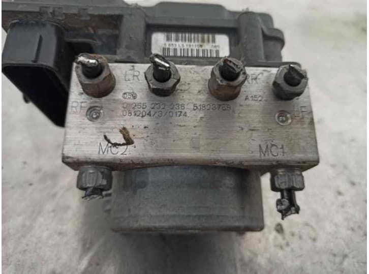 Recambio de abs para ford ka (ru8) 1.2 referencia OEM IAM 51823789 0265232236 BOSCH 4