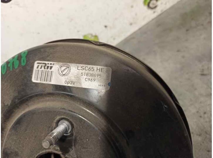 Recambio de servofreno para ford ka (ru8) 1.2 referencia OEM IAM 51838695 1560820 4