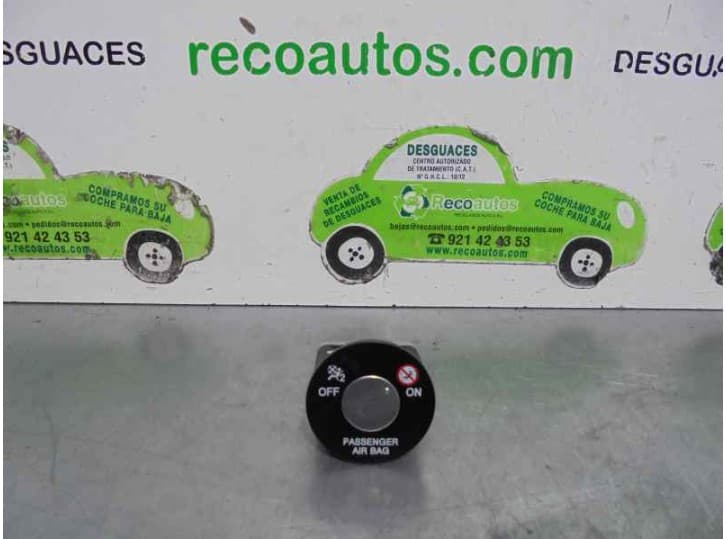 Recambio de boton airbag para kia soul ii (ps) 1.6 gdi referencia OEM IAM 2016973