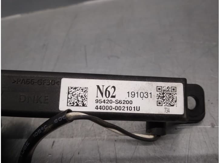 Recambio de antena para kia xceed (cd) 1.4 t-gdi referencia OEM IAM 95420S6200 3