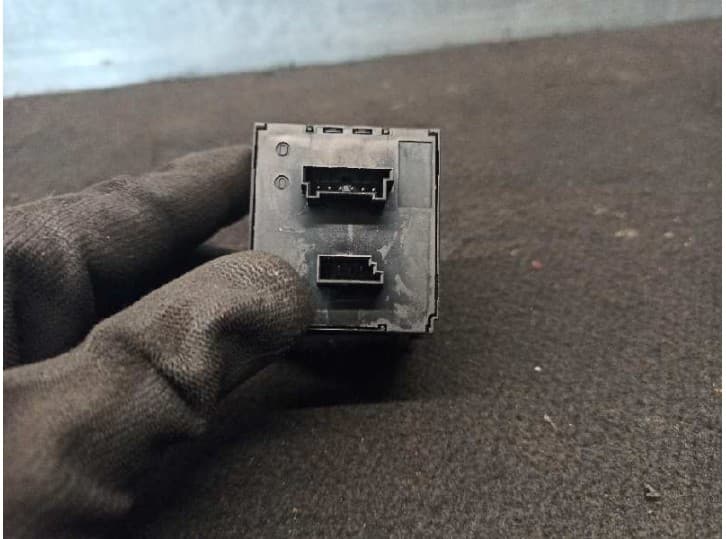Recambio de warning para bmw 3 touring (e91) 320 d referencia OEM IAM 913242101 2