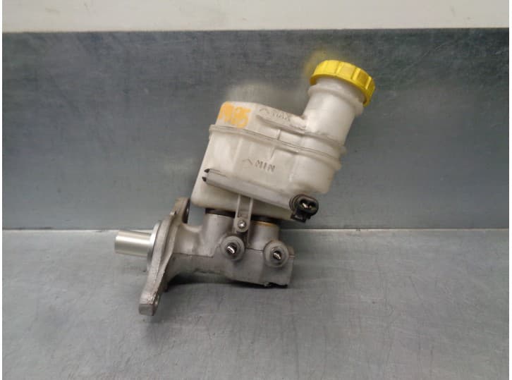 Recambio de bomba freno para ford ka (ru8) 1.2 referencia OEM IAM 1560813