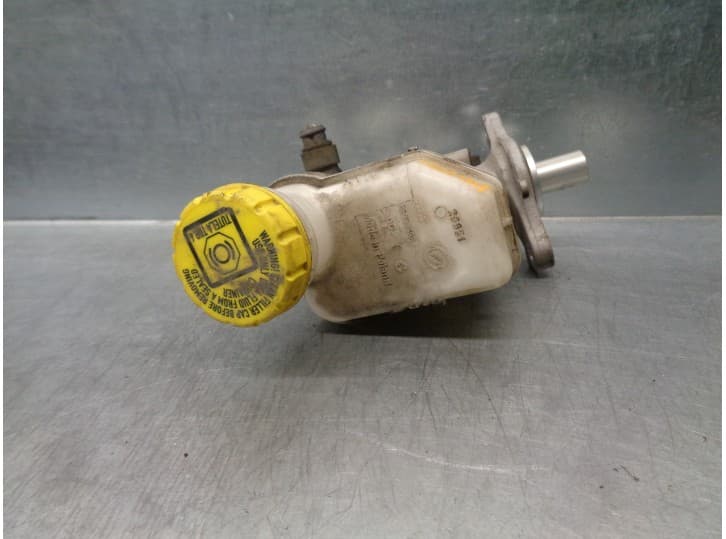 Recambio de bomba freno para ford ka (ru8) 1.2 referencia OEM IAM 1560813 2