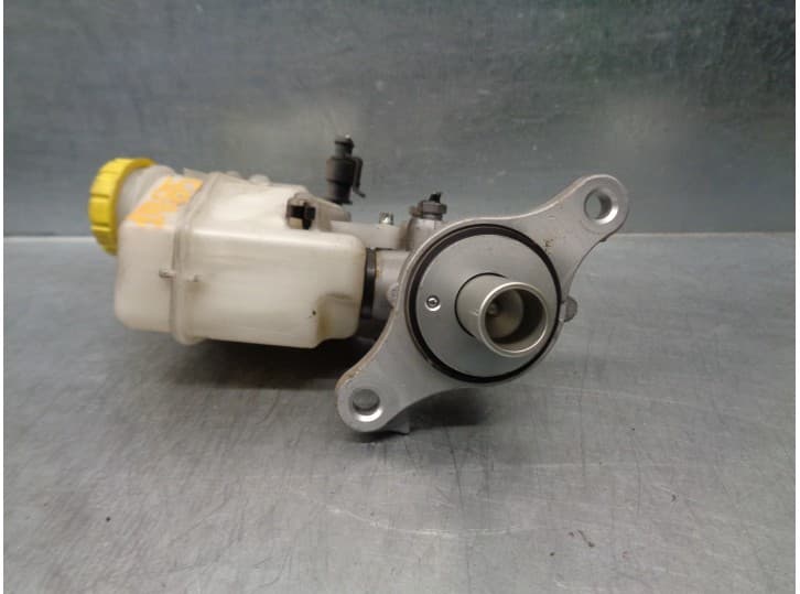 Recambio de bomba freno para ford ka (ru8) 1.2 referencia OEM IAM 1560813 3