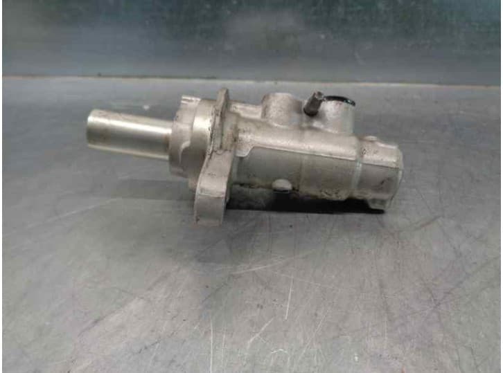 Recambio de bomba freno para peugeot 208 i (ca_, cc_) 1.2 vti 82 referencia OEM IAM 24642 2