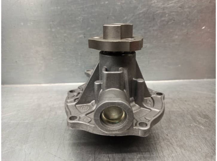 Recambio de bomba agua para audi a6 berlina (c4) referencia OEM IAM 055121011A  AIRTEX 4