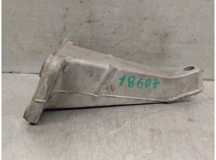 Recambio de soporte motor para bmw 7 (e23) 735 i referencia OEM IAM 1175120 11811175120
