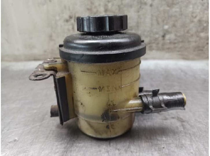 Recambio de deposito servo para hyundai getz (tb) 1.6 referencia OEM IAM 3
