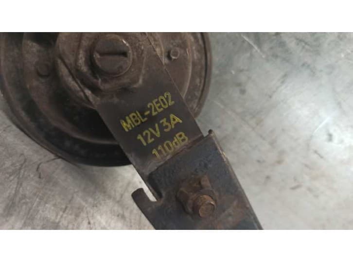 Recambio de claxon para honda prelude (bb6/8/9) 2.2 cat referencia OEM IAM 38100SP0911 3