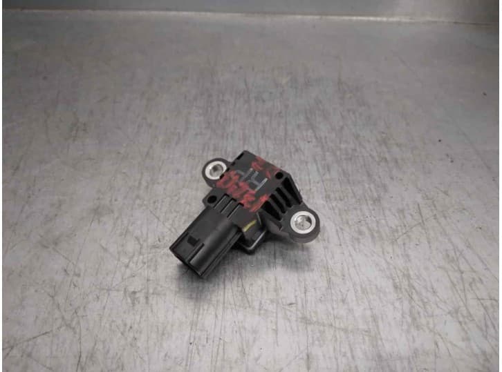 Recambio de sensor impacto para kia carens iv 1.7 crdi referencia OEM IAM 95920A4050