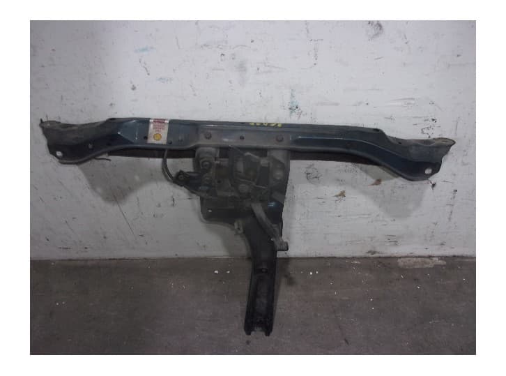 Recambio de panel frontal para rover 600 i (rh) 620 si referencia OEM IAM  DE CHAPA