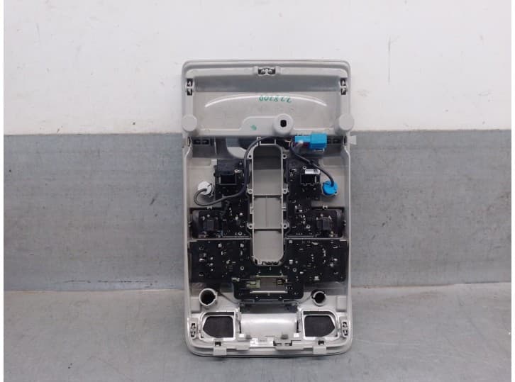 Recambio de luz interior para audi a6 c7 (4g2, 4gc) 3.0 tdi referencia OEM IAM 4G0947135 2