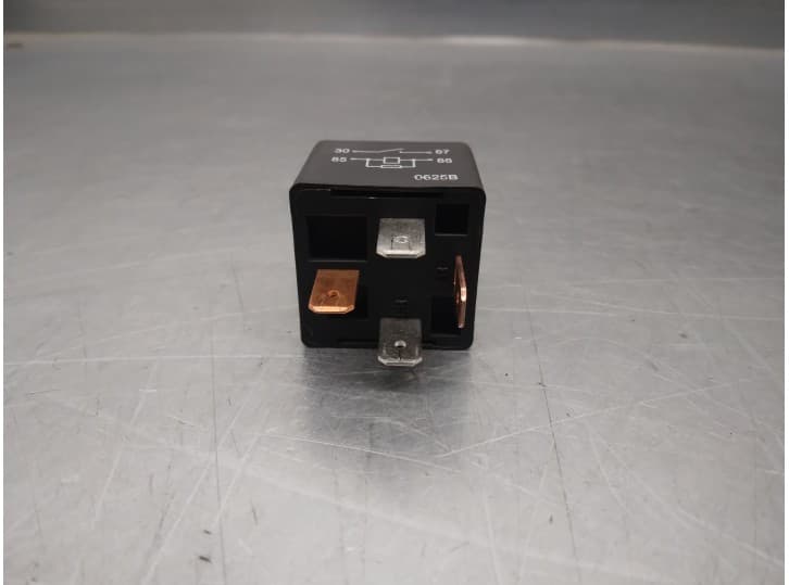 Recambio de rele para seat ibiza iii (6l1) 1.4 tdi referencia OEM IAM 141951253B 2