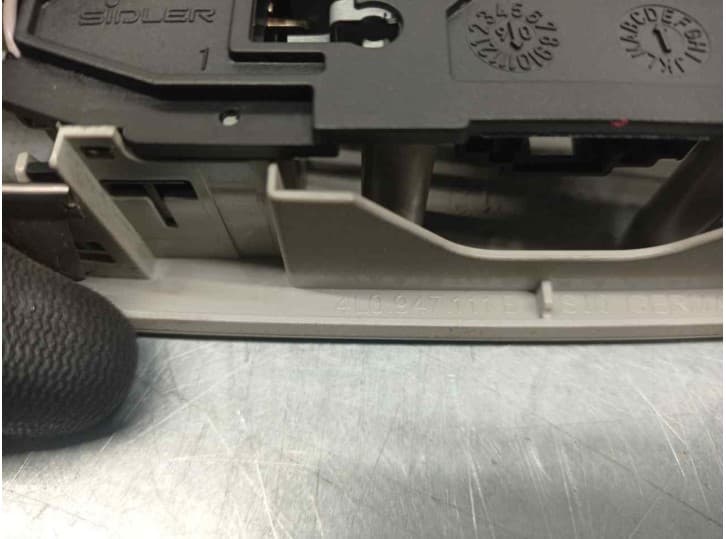Recambio de luz interior para audi q7 (4lb) 3.0 tdi quattro referencia OEM IAM 4L0947111B 4