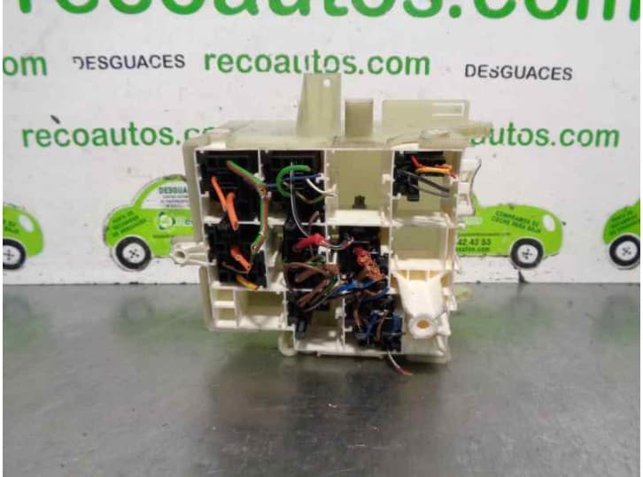 Recambio de caja reles / fusibles para saab 9-3 (ys3d) 2.0 turbo referencia OEM IAM 4230082 4