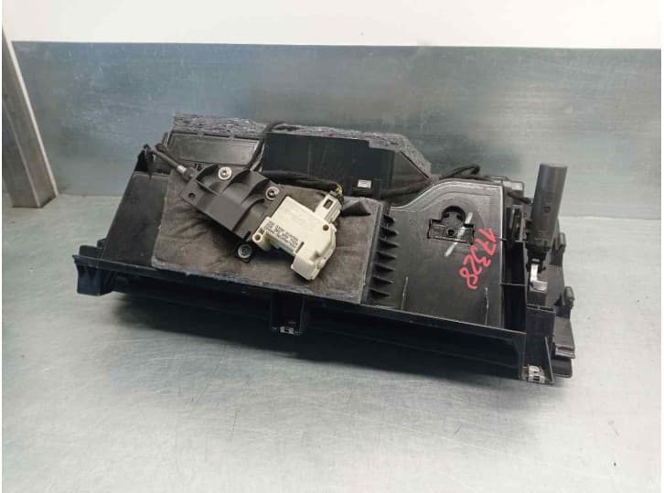 Recambio de guantera para audi q7 (4lb) 3.0 tdi quattro referencia OEM IAM 4L0857035D 3