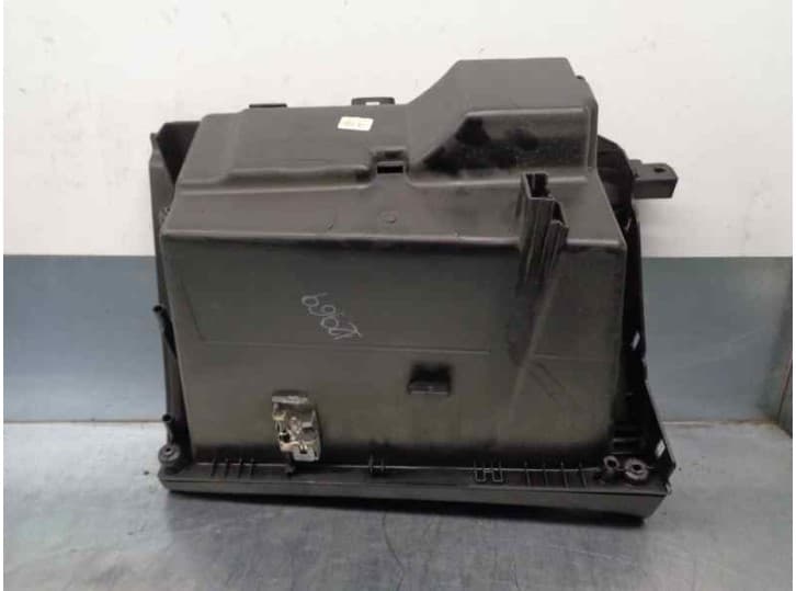 Recambio de guantera para opel astra j sedán 1.4 turbo (69) referencia OEM IAM 13373796 3