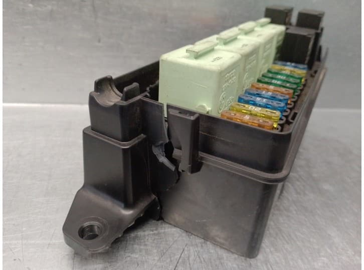 Recambio de caja reles / fusibles para mini mini (r50, r53) one referencia OEM IAM 1480790 4