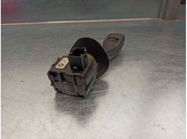 Recambio de mando limpia para bmw 7 (e38) 725 tds referencia OEM IAM 8352013 01200900 LUK 4