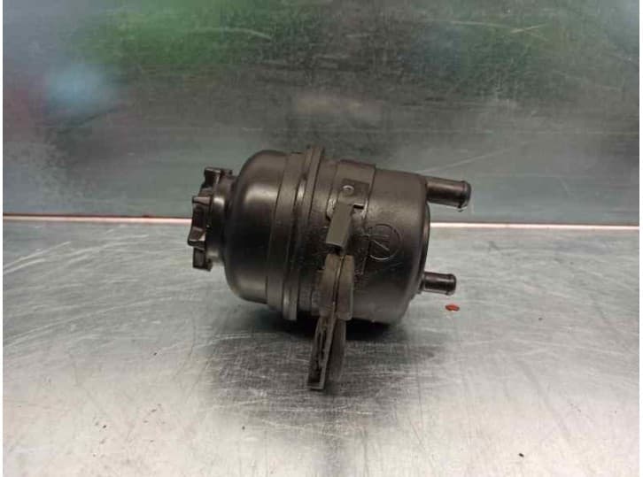 Recambio de deposito servo para bmw 7 (e38) 725 tds referencia OEM IAM 3