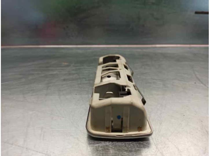 Recambio de luz interior para bmw 7 (e38) 725 tds referencia OEM IAM 8369511 4