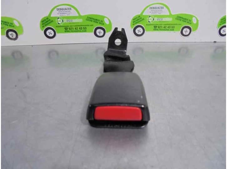 Recambio de enganche cinturon trasero derecho para mg zr 105 referencia OEM IAM 3