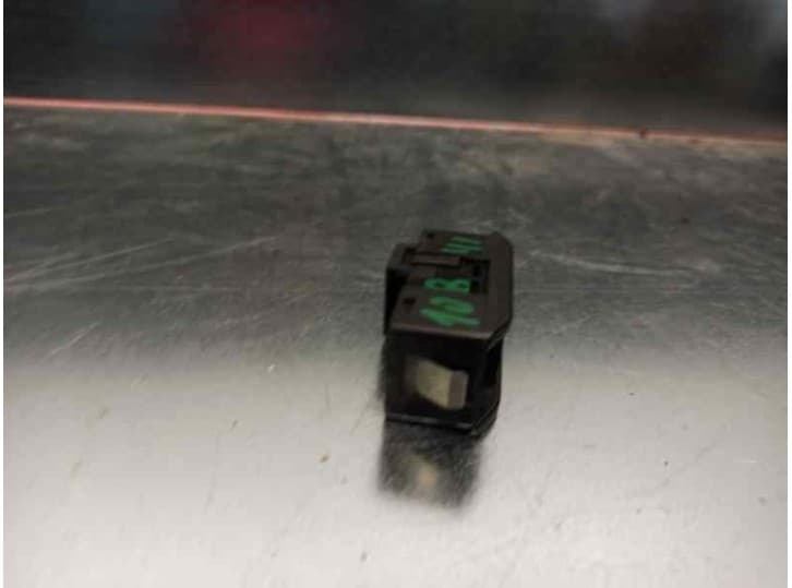 Recambio de mando techo solar para bmw 7 (e38) 725 tds referencia OEM IAM 61318352182 2