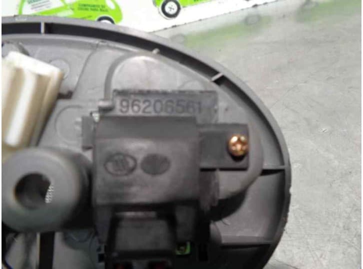 Recambio de luz interior para chevrolet lacetti (j200) 1.6 referencia OEM IAM 96206561 3