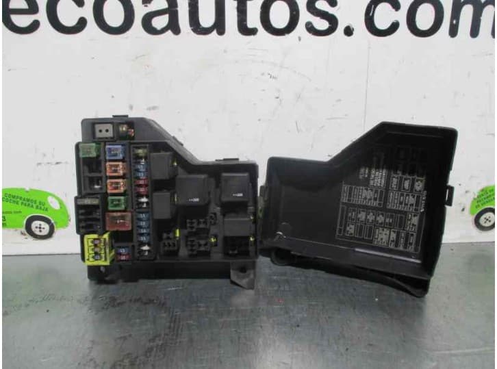 Recambio de caja reles / fusibles para volvo s40 i (644) 1.6 referencia OEM IAM 3063378 3