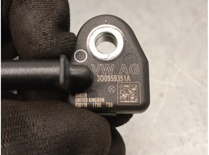 Recambio de sensor impacto para seat leon (5f1) 1.6 tdi referencia OEM IAM 3Q0959351A  TRW 4