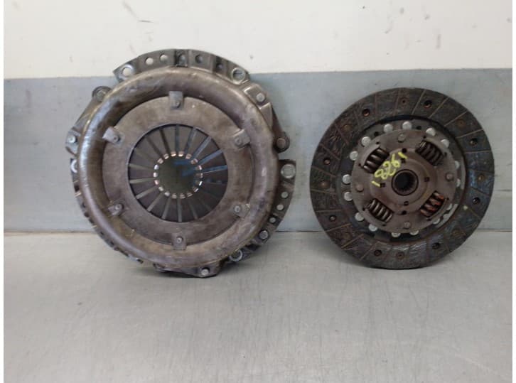 Recambio de kit embrague para ford fiesta iii (gfj) 1.1 referencia OEM IAM 119002410  LUK