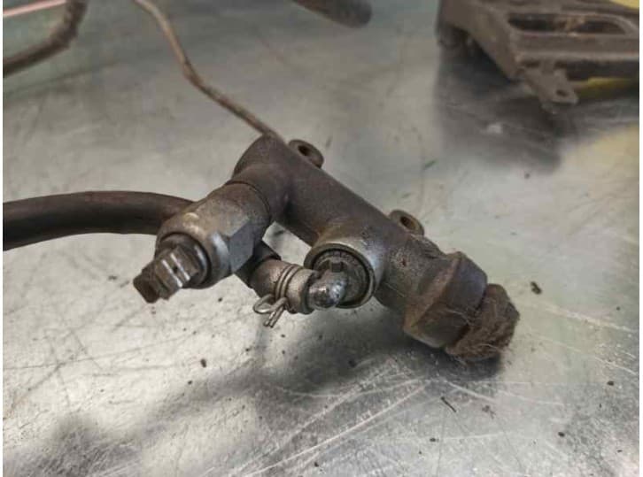 Recambio de pinza freno trasera derecha para bmw f 650 f 650 referencia OEM IAM   BREMBO 8