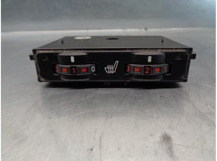Recambio de interruptor para lexus is ii (_e2_) 220d (ale20) referencia OEM IAM 8479433020