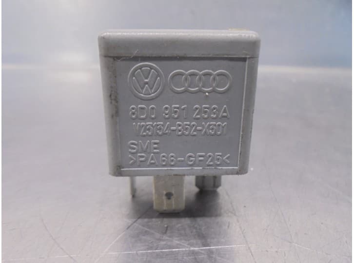 Recambio de rele para volkswagen passat b5 (3b2) 1.9 tdi referencia OEM IAM 8D0951253A