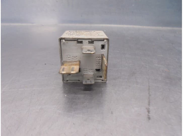 Recambio de rele para volkswagen passat b5 (3b2) 1.9 tdi referencia OEM IAM 8D0951253 3